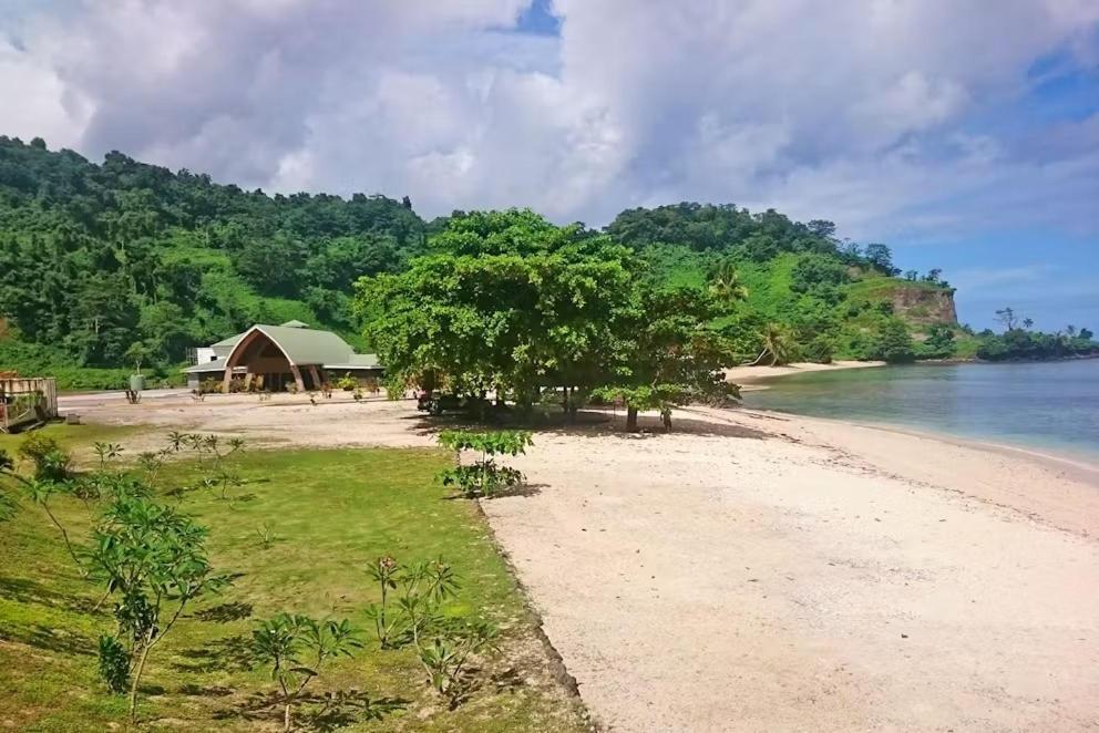 Survivor Samoa Beach Resort Falelatai Exterior foto